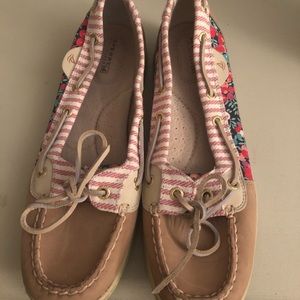 Size 10 Sperry’s